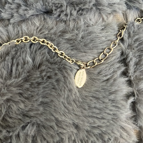 Ann Taylor necklace. Light gold chain with olive, clear and gold stone. 20.5” - Picture 7 of 7